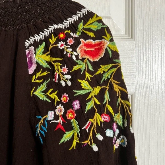 Sundance AMORA BLOOMS Top - Picture 9 of 9